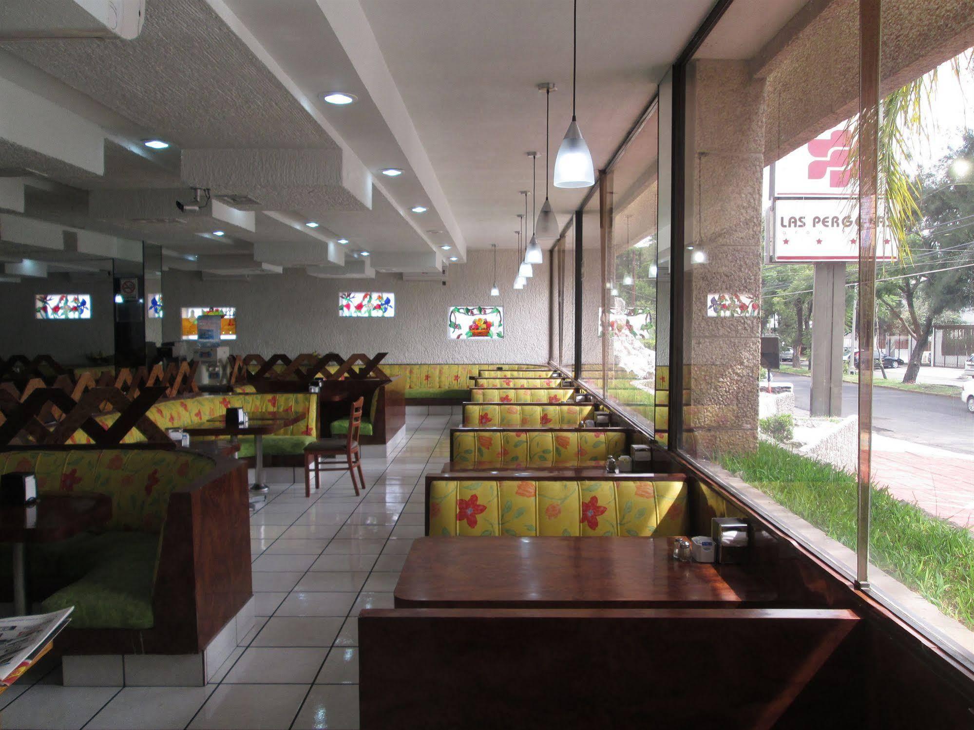 Hotel Las Pergolas Guadalajara Kültér fotó