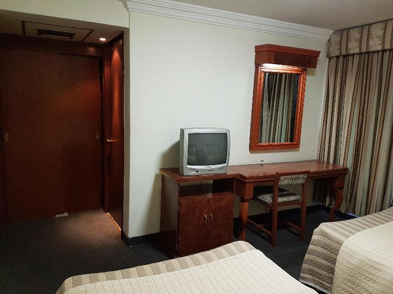 Hotel Las Pergolas Guadalajara Kültér fotó