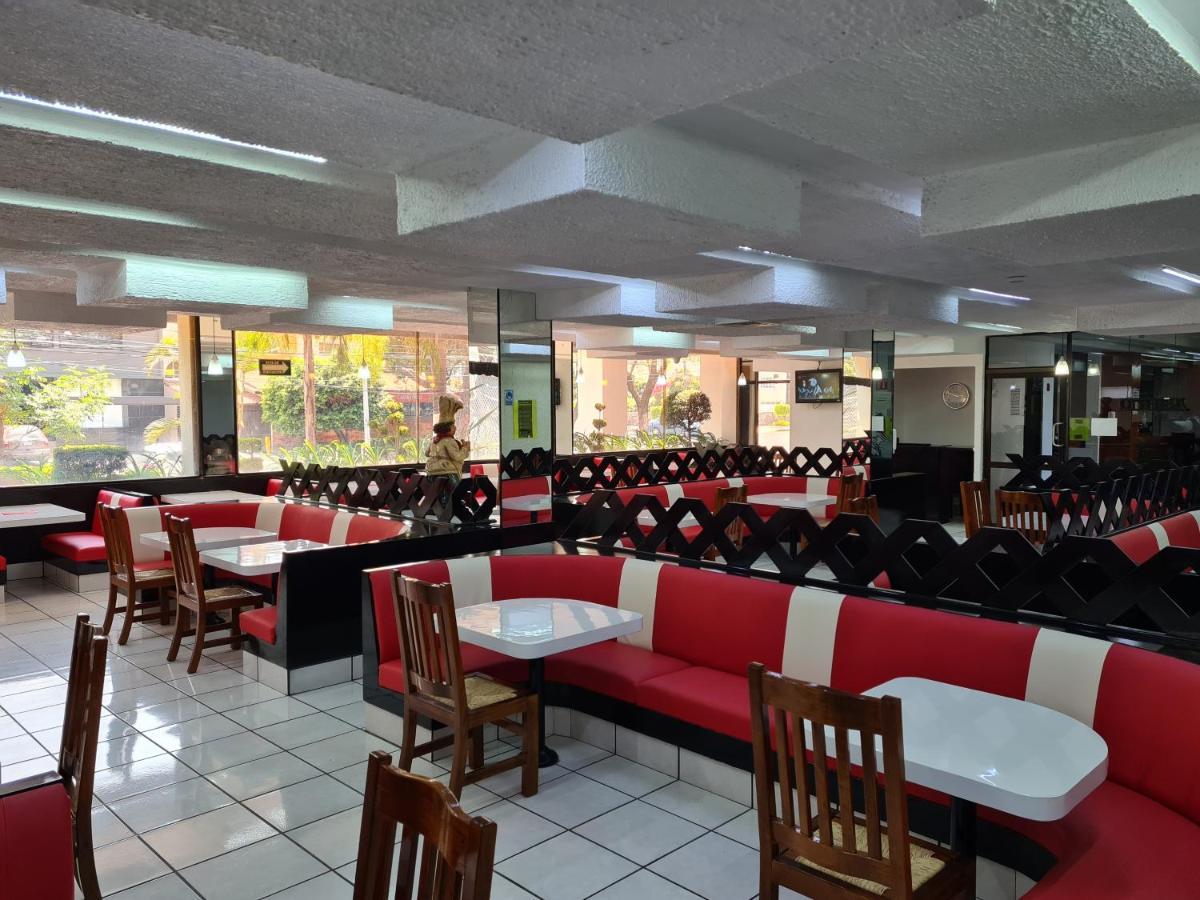 Hotel Las Pergolas Guadalajara Kültér fotó