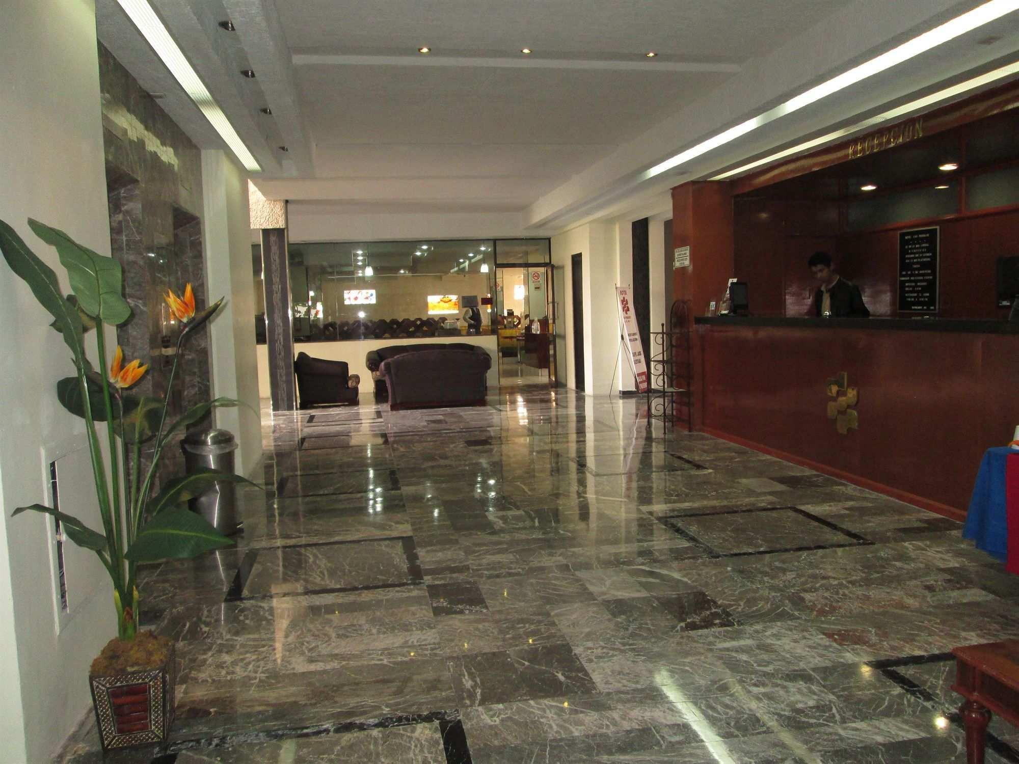 Hotel Las Pergolas Guadalajara Kültér fotó